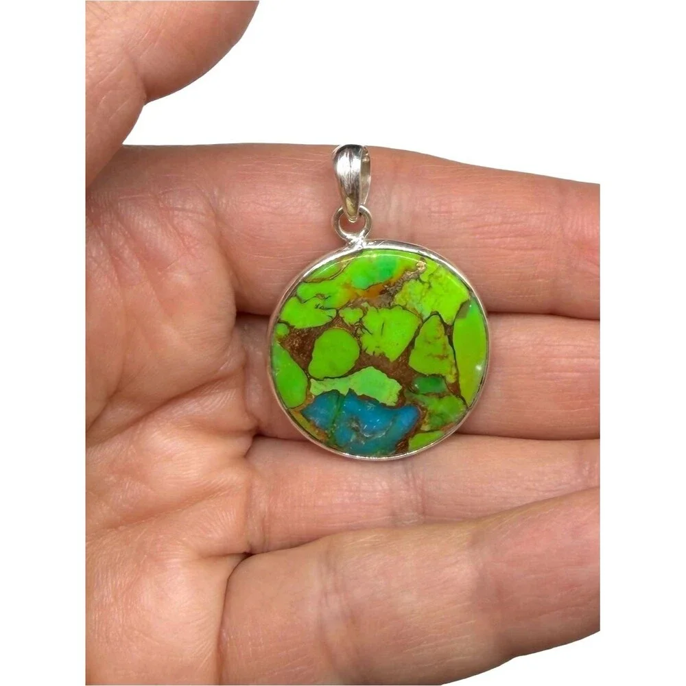 Kingman Green Turquoise Necklace Pendant Solid 925 Sterling Silver